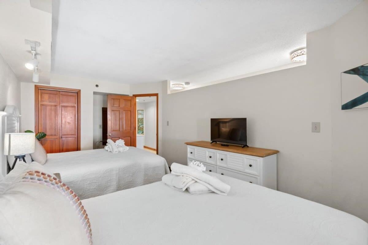 Cove Oceanfront Unit 1219 *